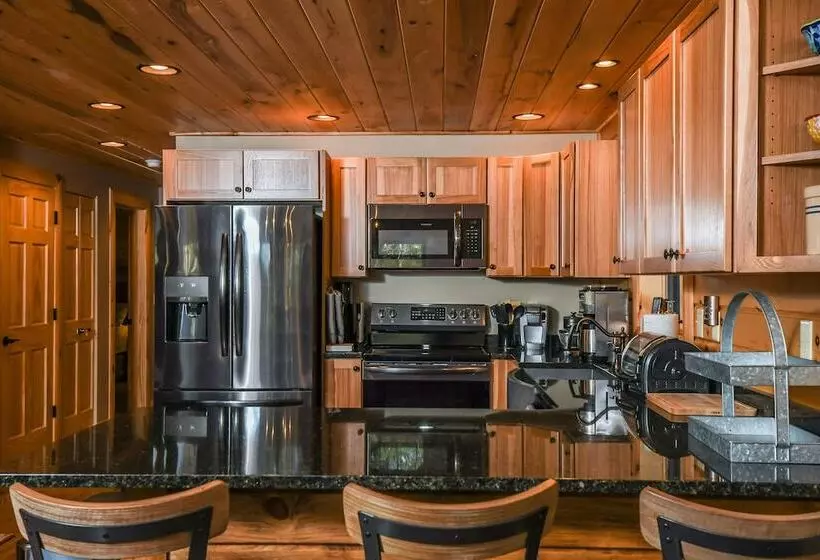 Brookside Retreat
