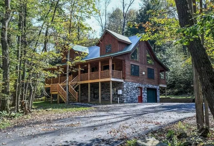 Brookside Retreat