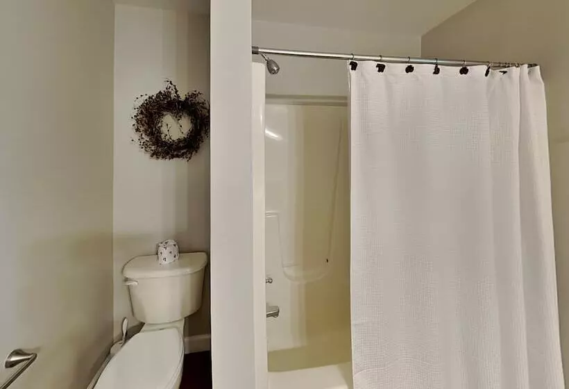 Captain S Cabin