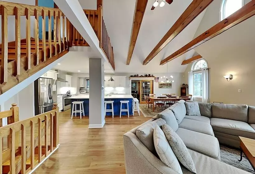 Captain S Cabin