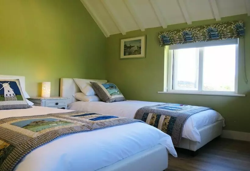 Castlemill Cottage