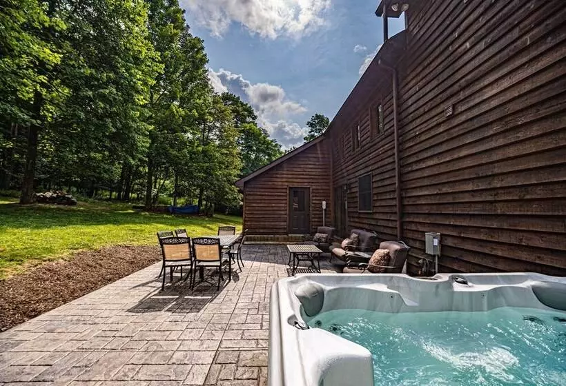 Dancing Bear Lodge