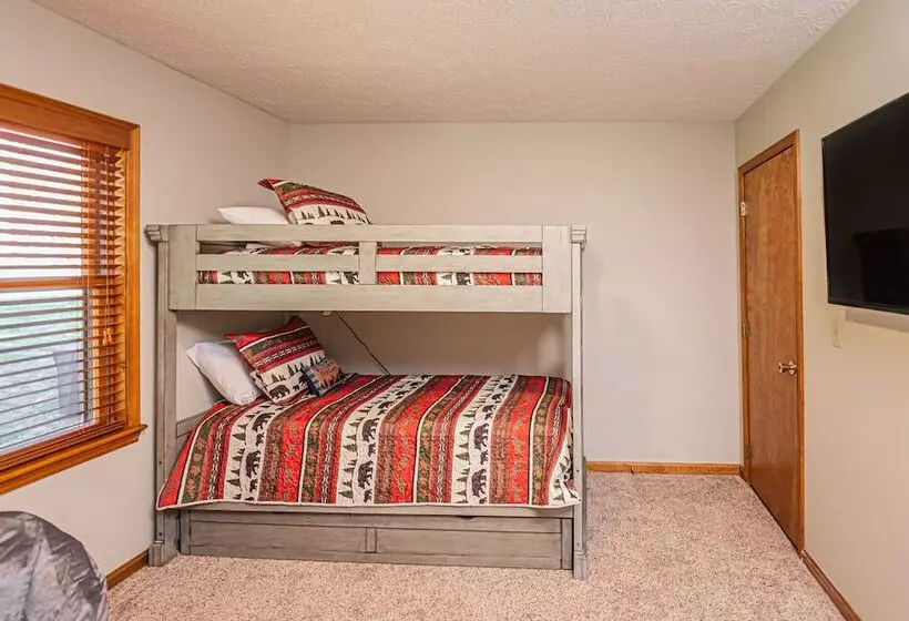 Dancing Bear Lodge