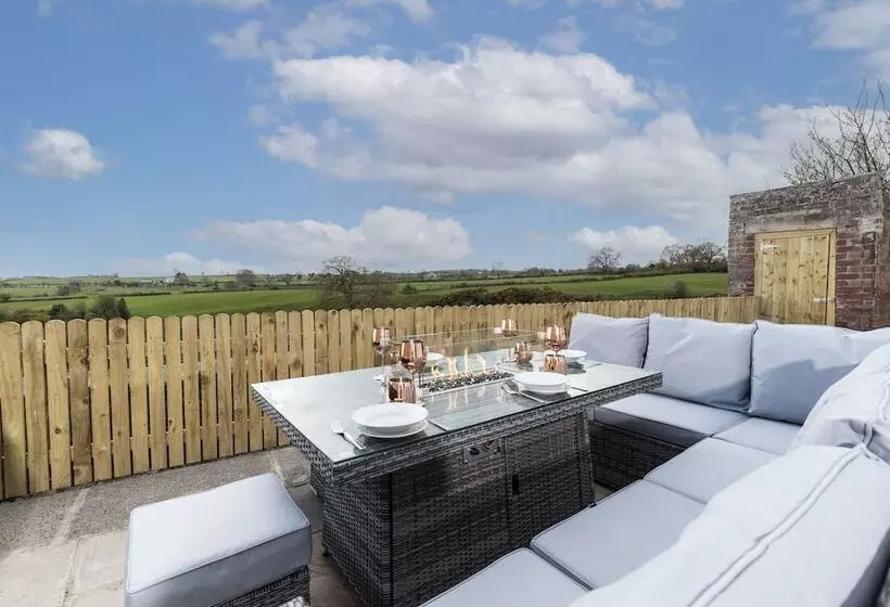 Hc Property   The Hideaway At Watergate Eye