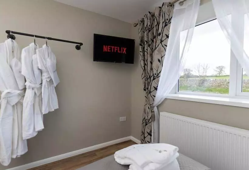 Hc Property   The Hideaway At Watergate Eye