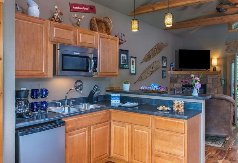 Eureka Sunset Cabins