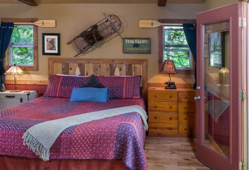 Eureka Sunset Cabins