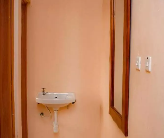 هتل Faraja Guest House