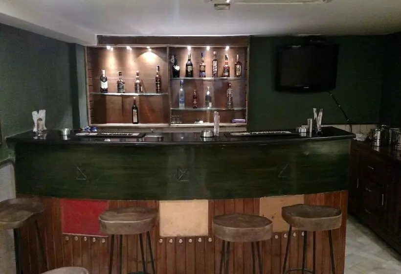 هتل Mandakini Lush