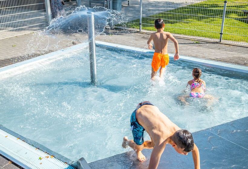 אתר נופש Europarcs Poort Van Maastricht