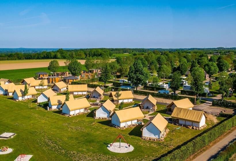 אתר נופש Europarcs Poort Van Maastricht