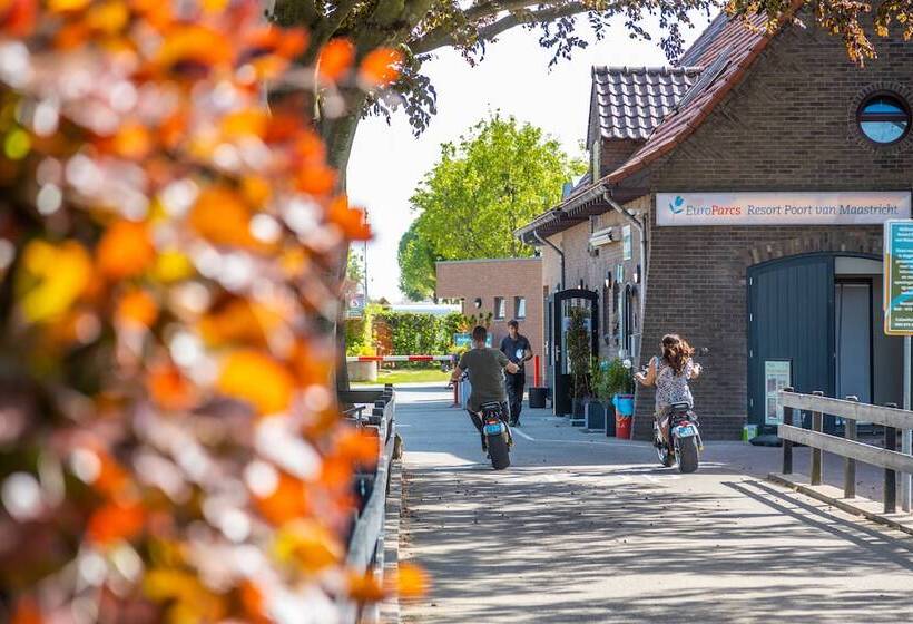 אתר נופש Europarcs Poort Van Maastricht