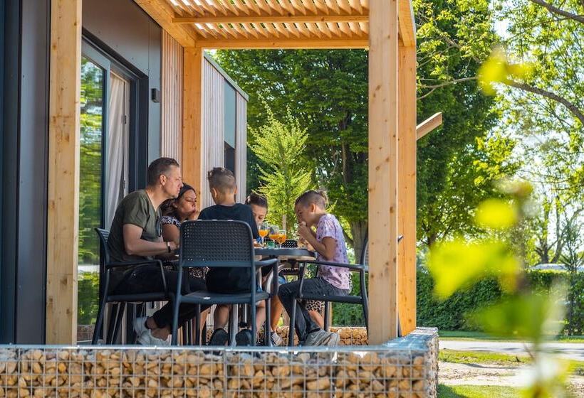 אתר נופש Europarcs Poort Van Maastricht