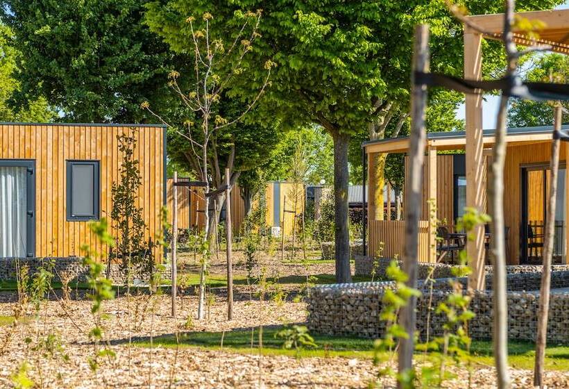 אתר נופש Europarcs Poort Van Maastricht