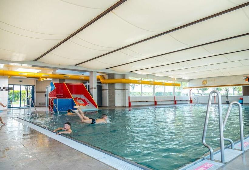 אתר נופש Europarcs Poort Van Maastricht