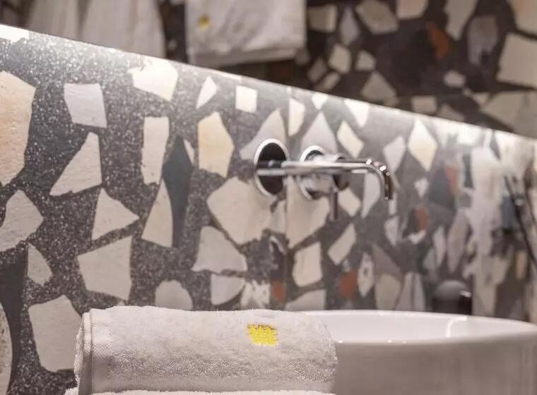 ホテル 3 Pines Design Living