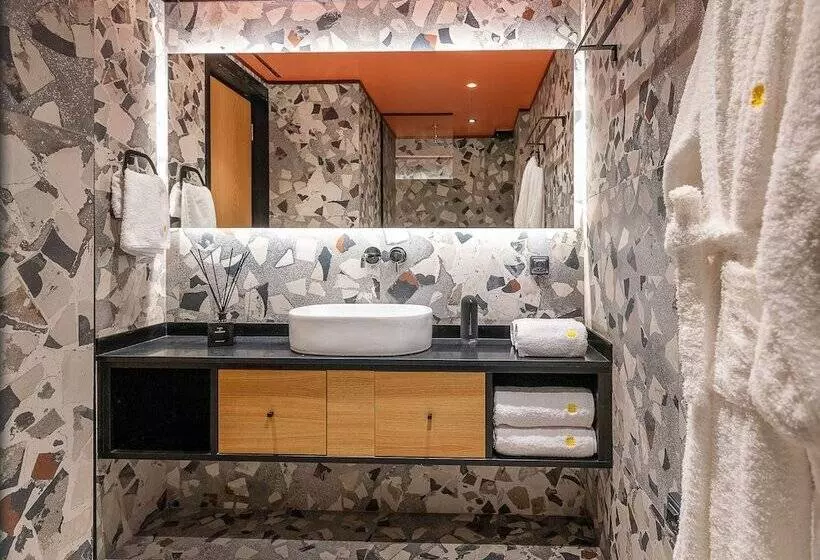 ホテル 3 Pines Design Living