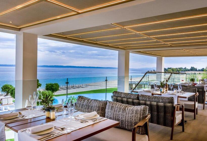 Ammoa Luxury Hotel & Spa Resort