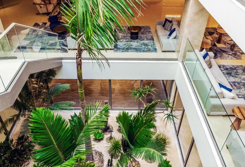 Ammoa Luxury Hotel & Spa Resort