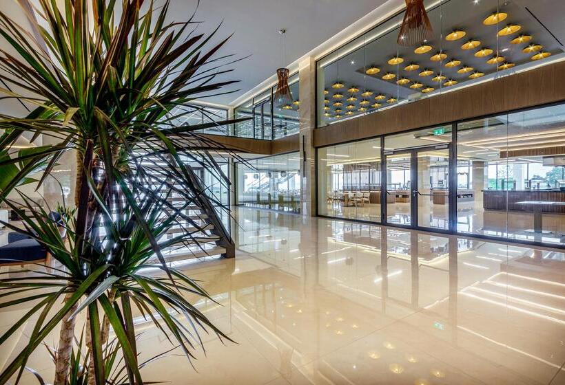 Ammoa Luxury Hotel & Spa Resort