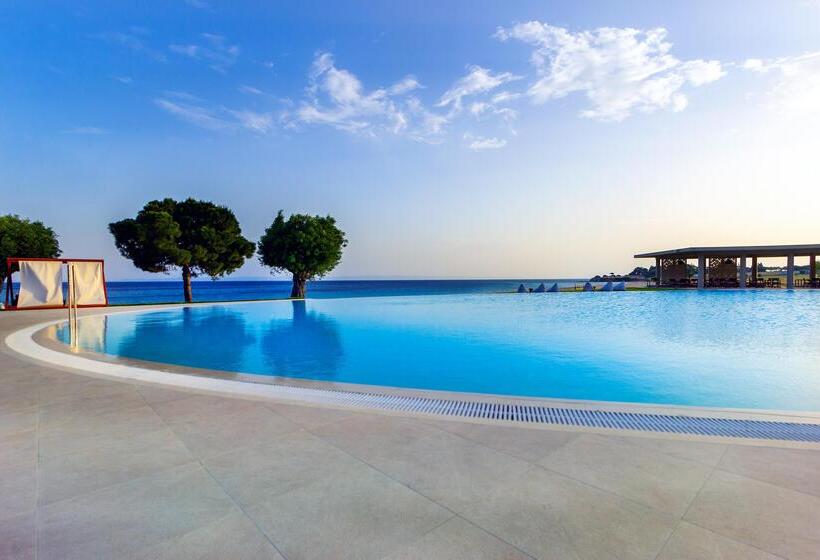 Ammoa Luxury Hotel & Spa Resort