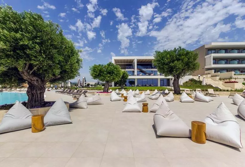 Ammoa Luxury Hotel & Spa Resort