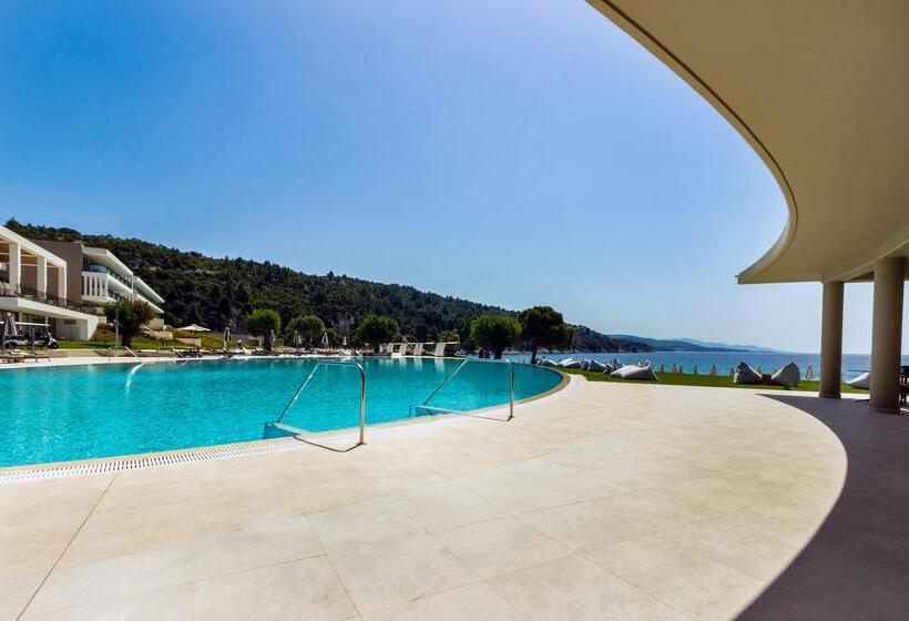 Ammoa Luxury Hotel & Spa Resort