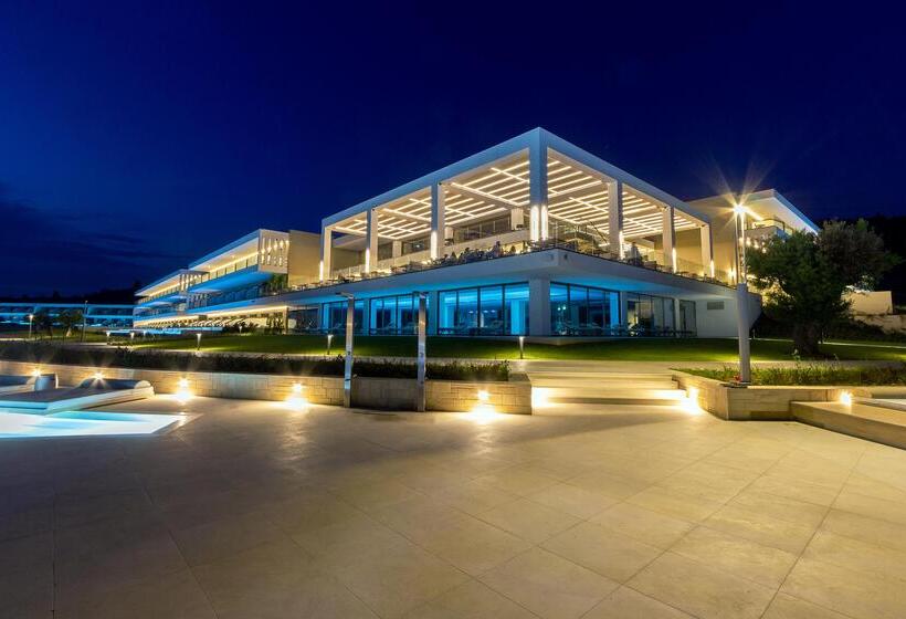 Ammoa Luxury Hotel & Spa Resort