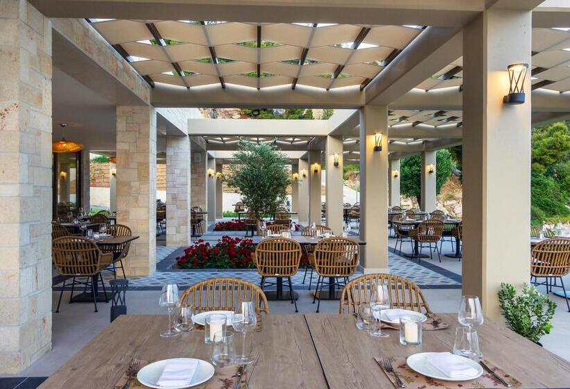 Ammoa Luxury Hotel & Spa Resort