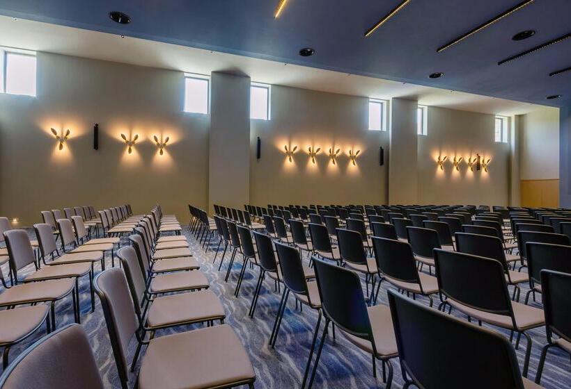 Ammoa Luxury Hotel & Spa Resort