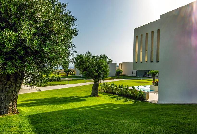 Ammoa Luxury Hotel & Spa Resort