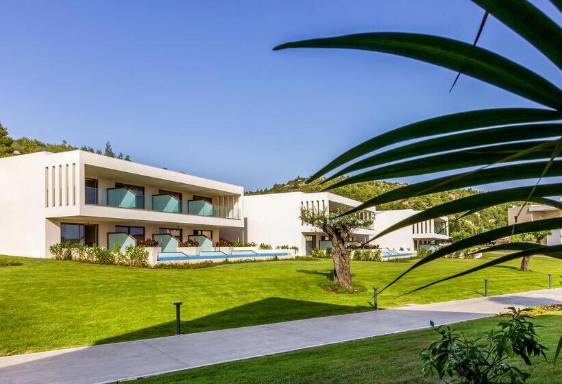 Ammoa Luxury Hotel & Spa Resort