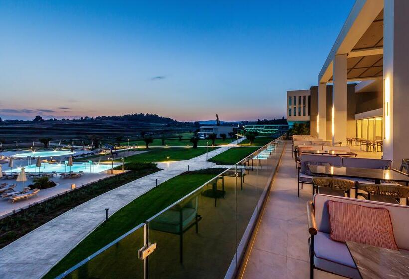 Ammoa Luxury Hotel & Spa Resort