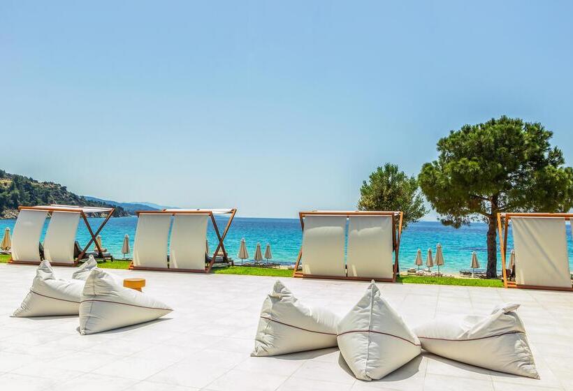 Ammoa Luxury Hotel & Spa Resort