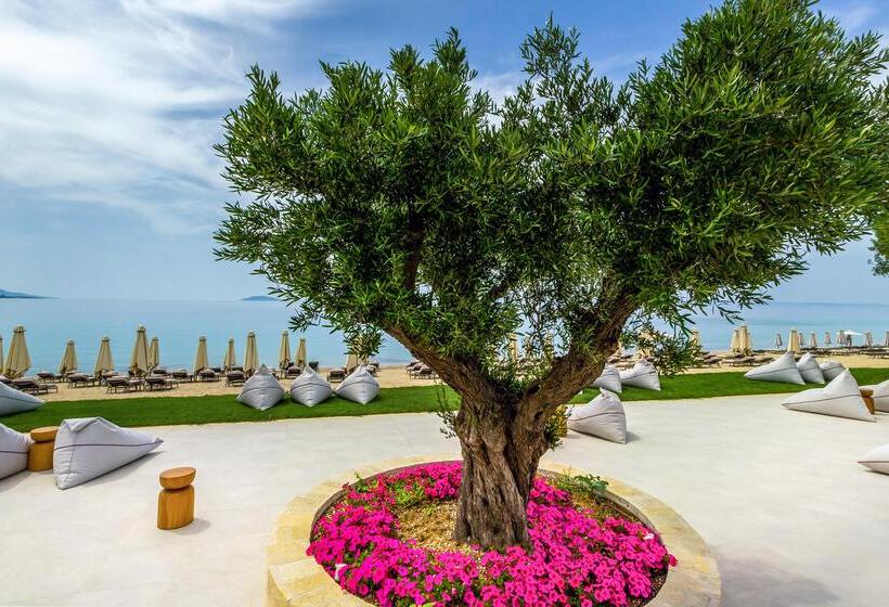 Ammoa Luxury Hotel & Spa Resort