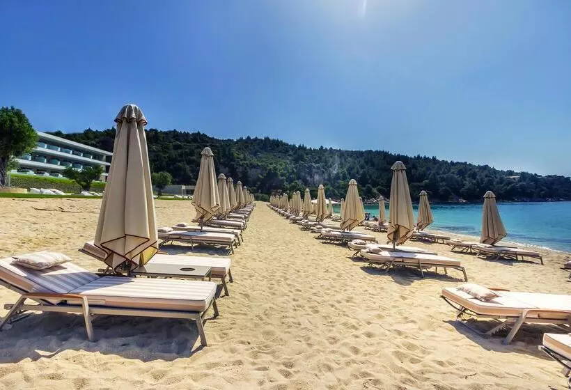 Ammoa Luxury Hotel & Spa Resort