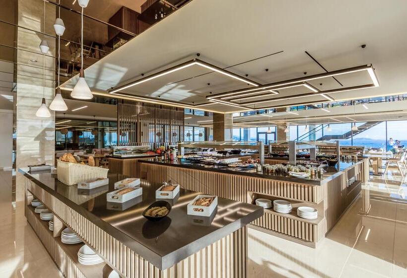 Ammoa Luxury Hotel & Spa Resort