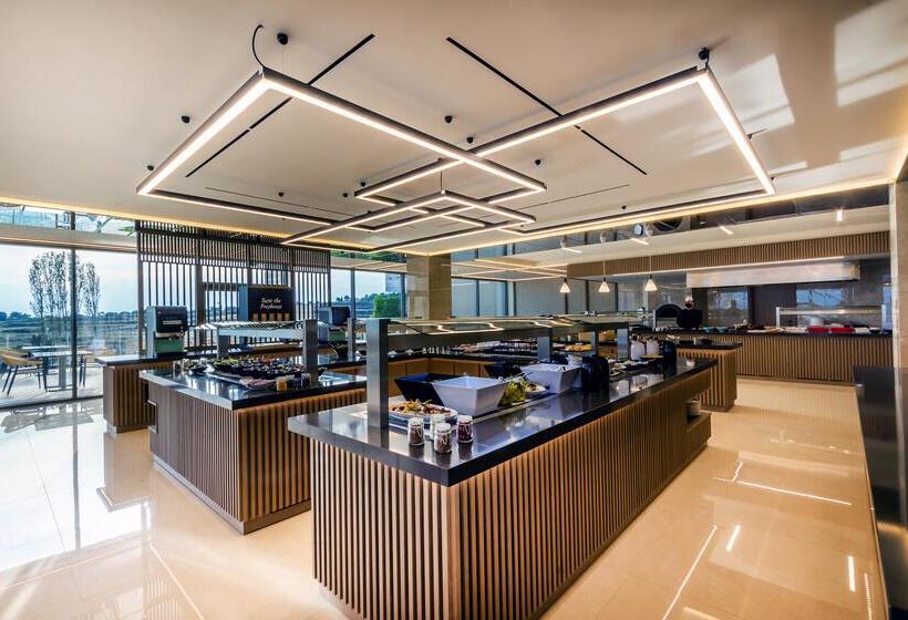 Ammoa Luxury Hotel & Spa Resort