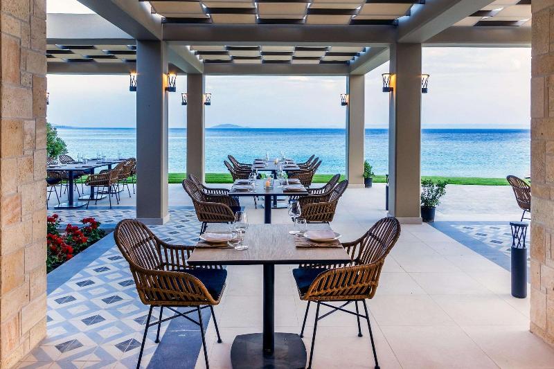 Ammoa Luxury Hotel & Spa Resort