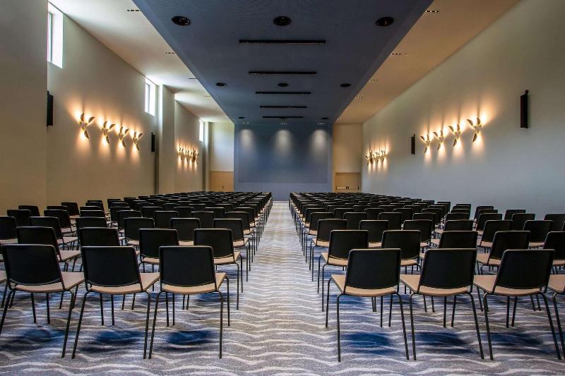 Ammoa Luxury Hotel & Spa Resort