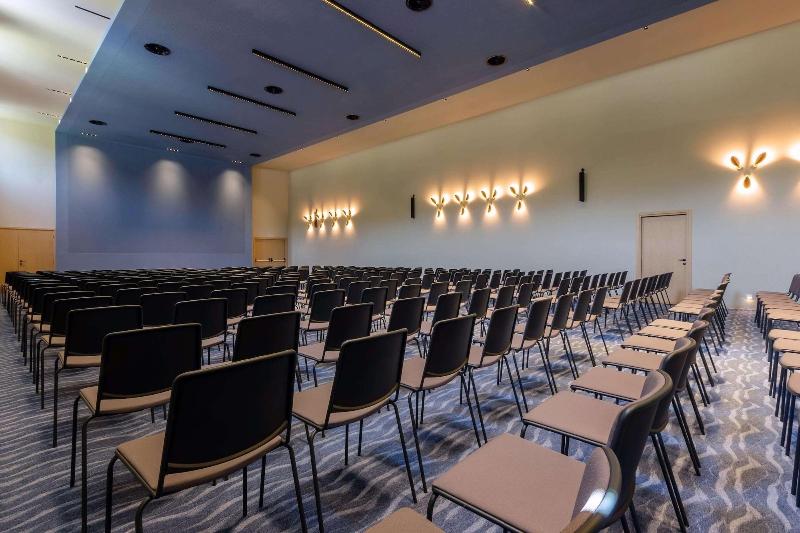 Ammoa Luxury Hotel & Spa Resort