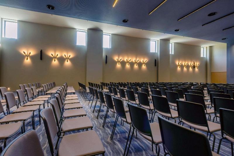 Ammoa Luxury Hotel & Spa Resort