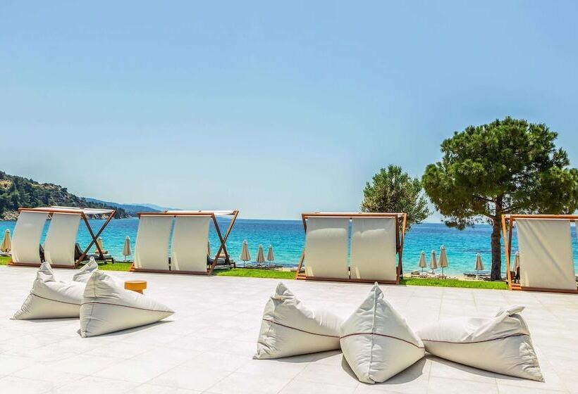 Ammoa Luxury Hotel & Spa Resort