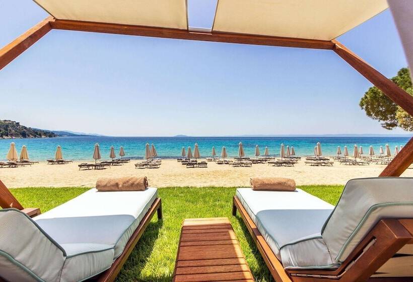 Ammoa Luxury Hotel & Spa Resort