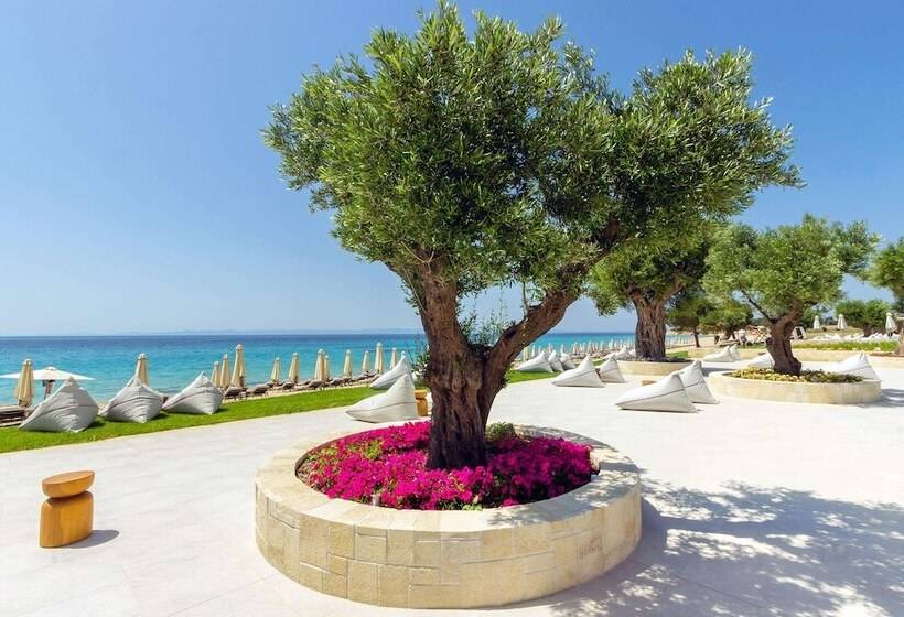 Ammoa Luxury Hotel & Spa Resort