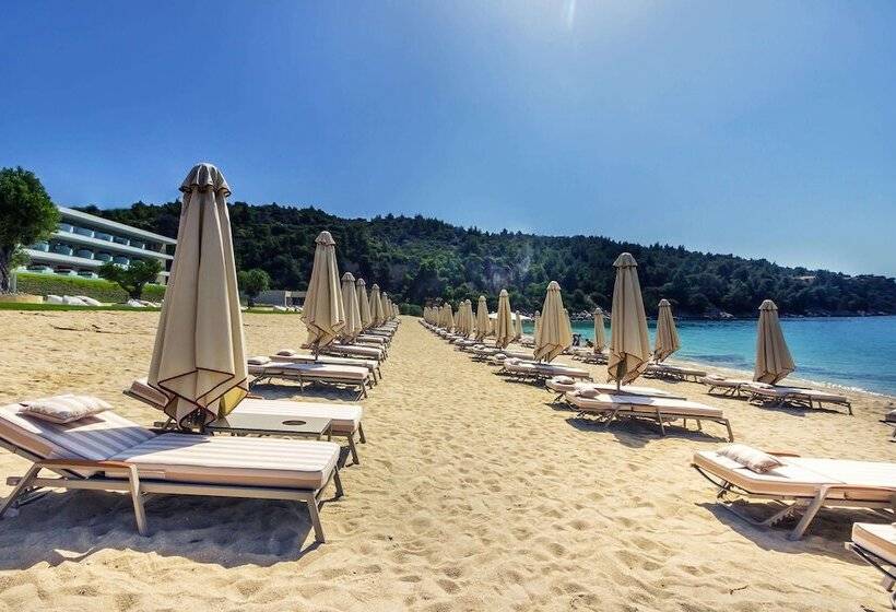 Ammoa Luxury Hotel & Spa Resort