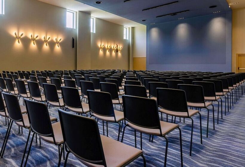 Ammoa Luxury Hotel & Spa Resort