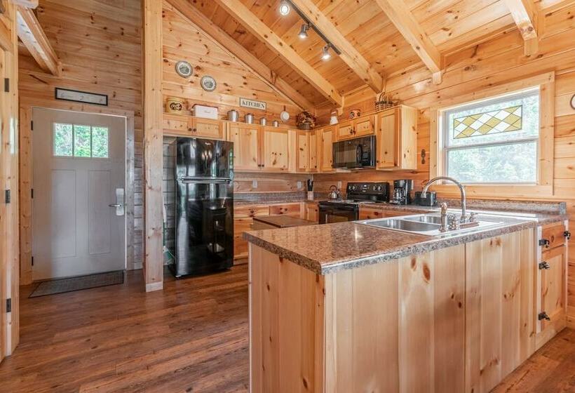 Ever After Mountain View Hot Tub