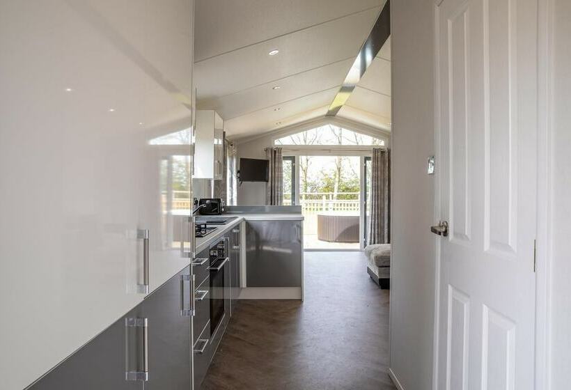 Immaculate 1 Bed Lodge In Yarm