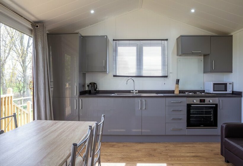 Immaculate 1 Bed Lodge In Yarm